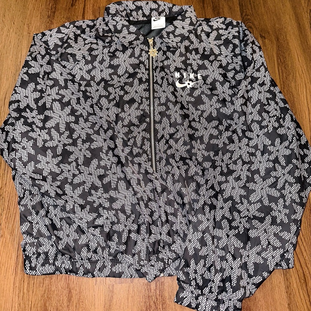NIKE women’s Jacket